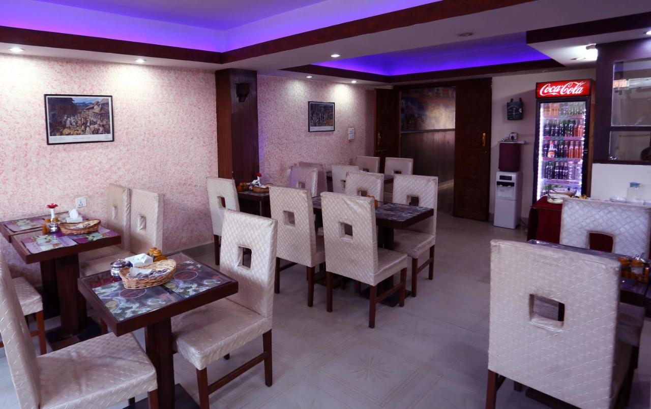 Alpine Hotel & Apartment Katmandu Kültér fotó